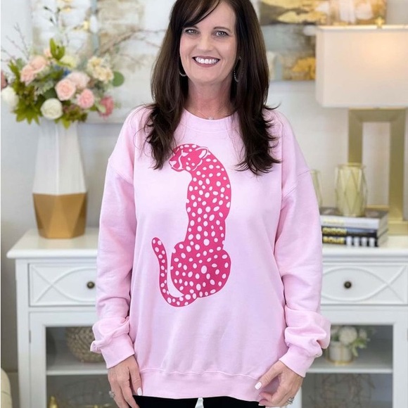Pink Lily Boutique Sweatshirt Oversized Hot Pink Leopard Pullover Spring Tops - Picture 4 of 4